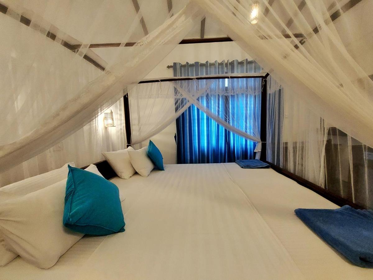 Sweden Inn Guesthouse Hikkaduwa Dış mekan fotoğraf