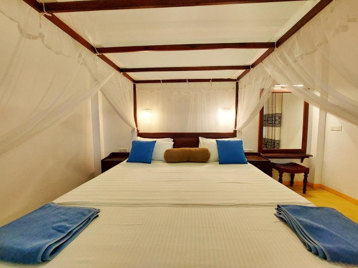 Sweden Inn Guesthouse Hikkaduwa Dış mekan fotoğraf