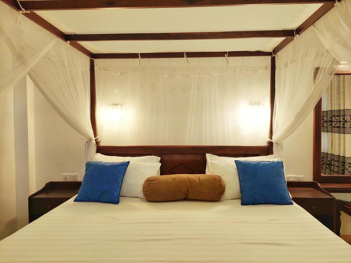 Sweden Inn Guesthouse Hikkaduwa Dış mekan fotoğraf