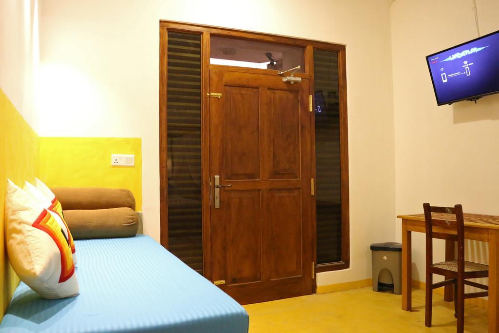 Sweden Inn Guesthouse Hikkaduwa Dış mekan fotoğraf