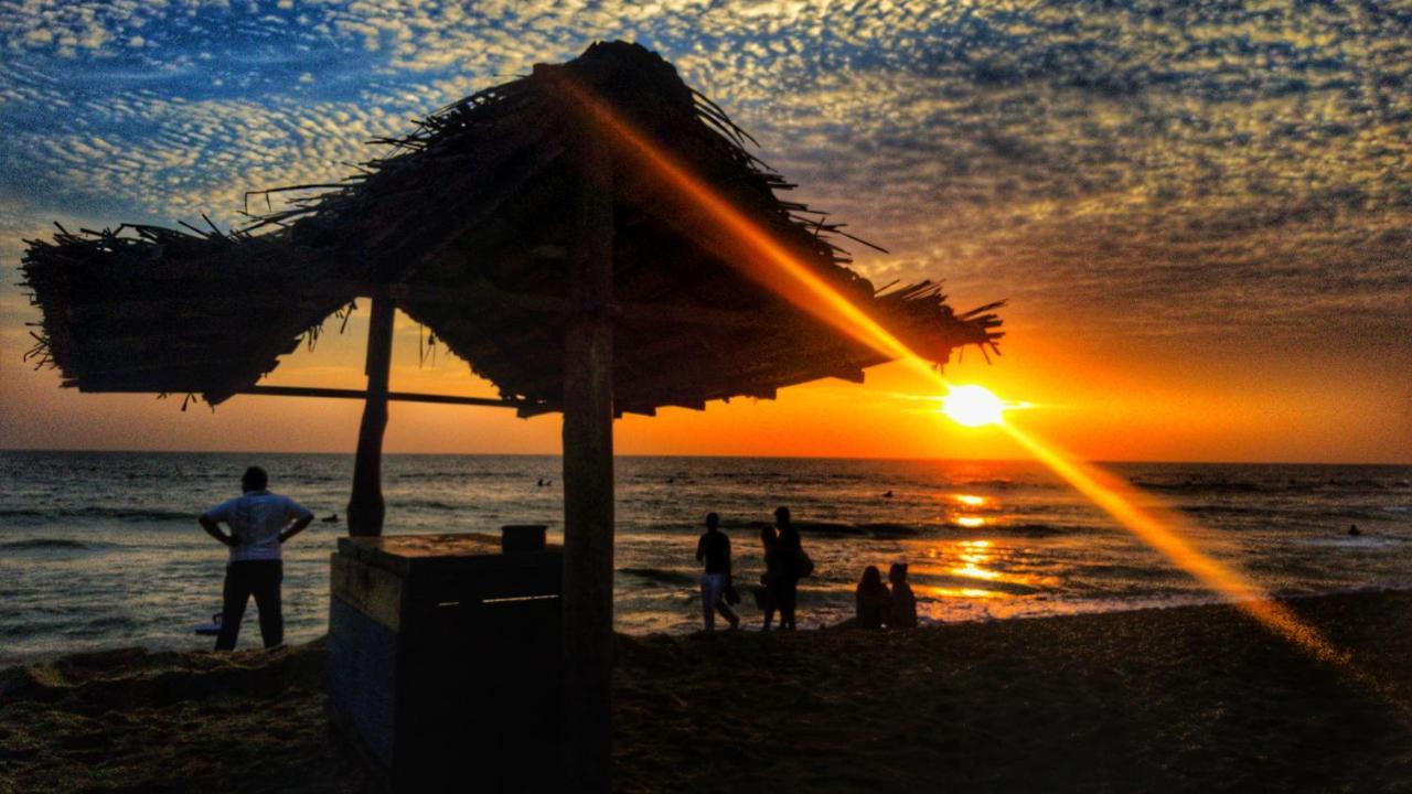 Sweden Inn Guesthouse Hikkaduwa Dış mekan fotoğraf